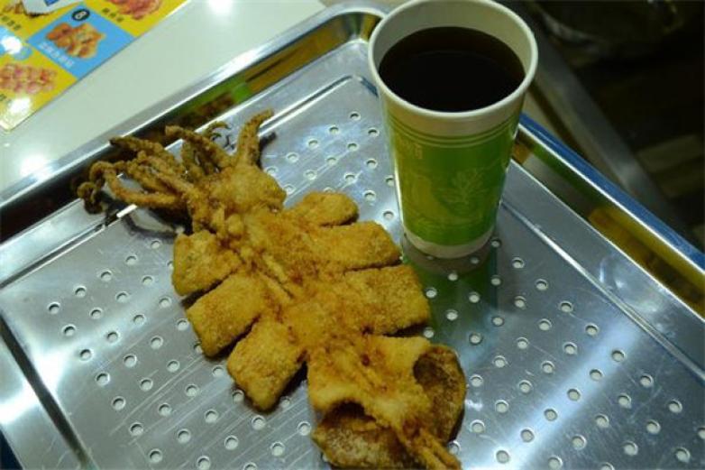 食界玩家轰炸大鱿鱼